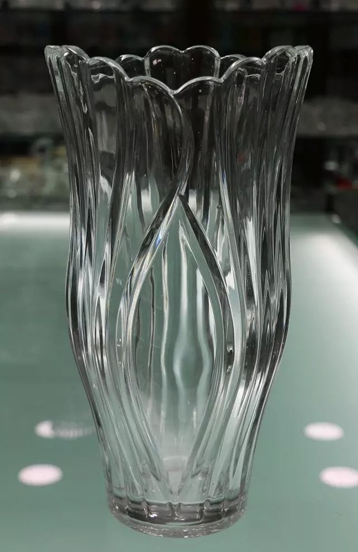 Transparent Flower Shape Glass Floral Containers Wide Top Tall